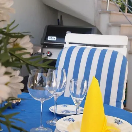 Open Hus Apartment *