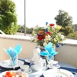 Open Hus * קרוואביצה