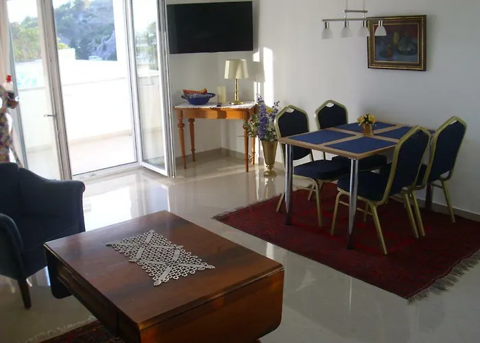 Open Hus كرفافيكا